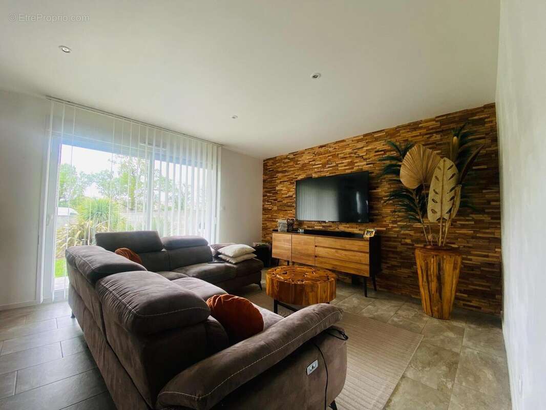 Photo 8 - Maison à SURGERES