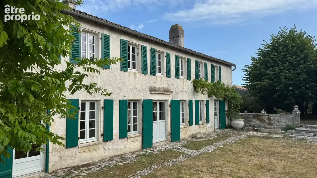 Demeure de prestige en plein coeur de la Flotte - photo 2