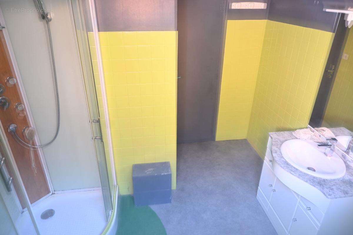 Maison à AZAY-LE-RIDEAU