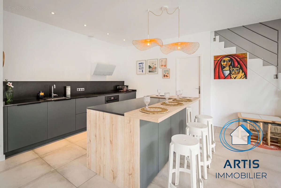 Maison 135 m² à Urrugne  - photo 8