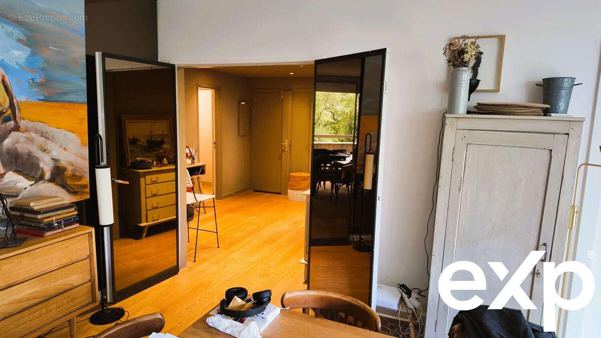 Appartement à PARIS-15E