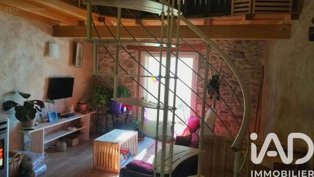Maison 66 m² à Belcaire  - photo 4