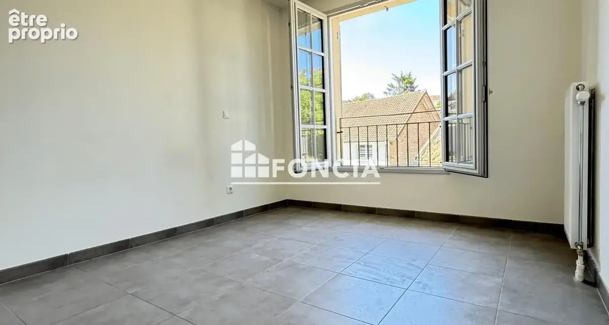 OSNY - F2 43 m² avec balcon exposé SO – À proximité immédiate de la gare - photo 6