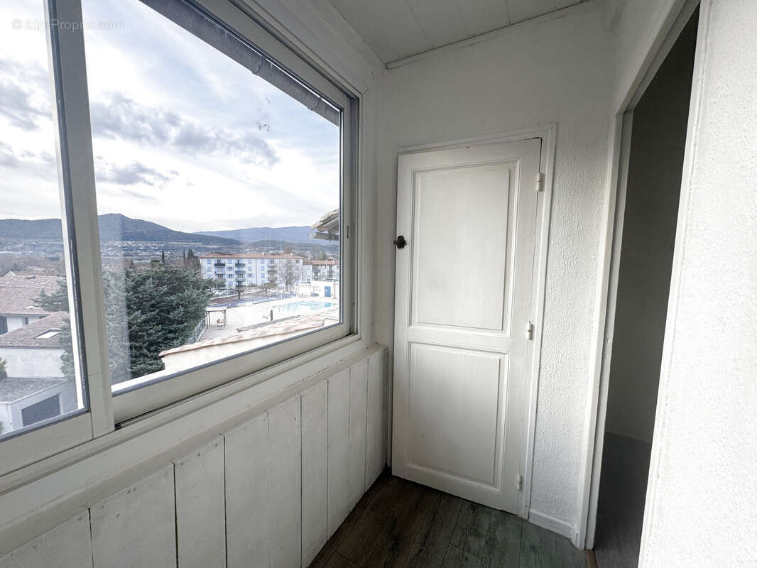 Appartement à LES MEES