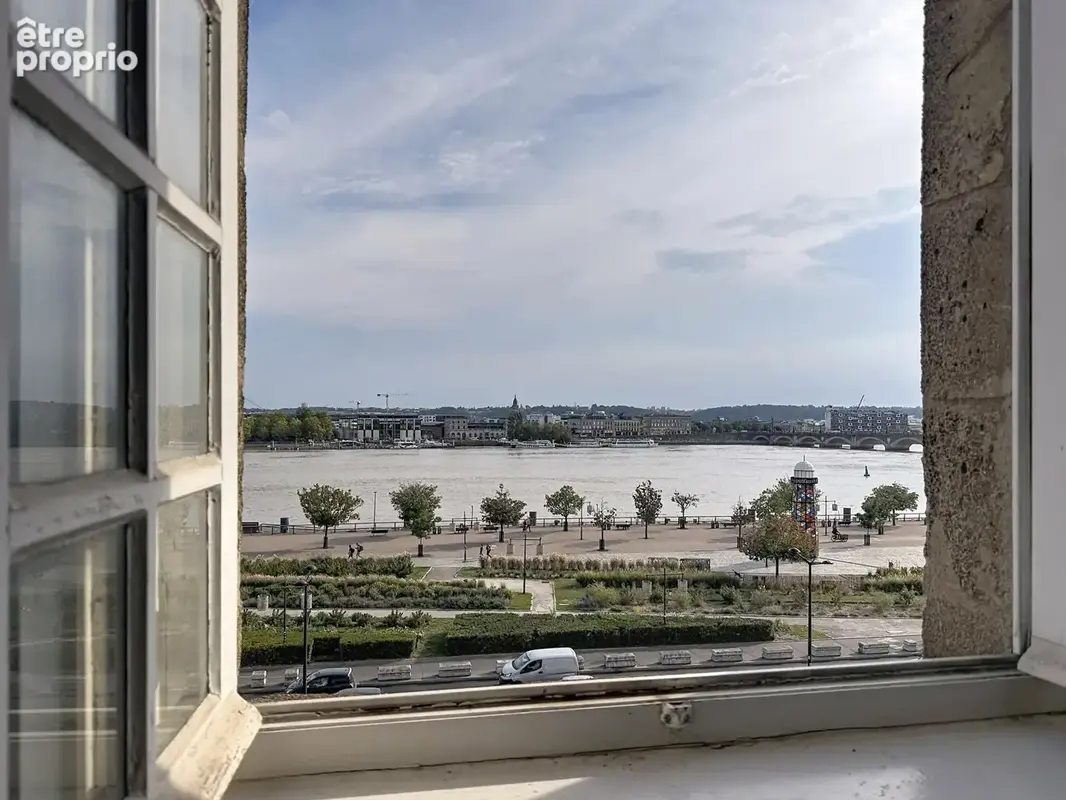 Bordeaux Quais   Duplex T3 au dernier étage avec vue Garonne - photo 1