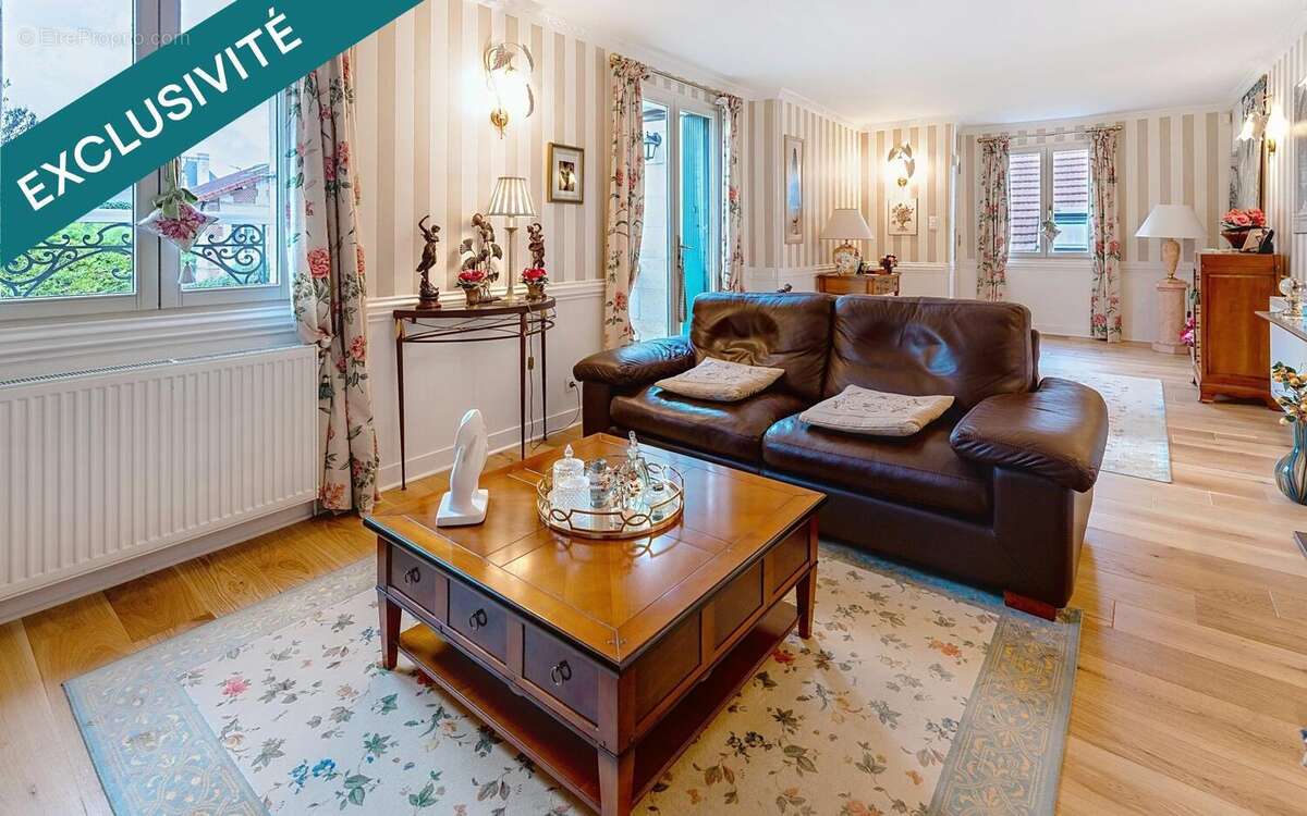 Maison 285 m² à Villers-Sous-Saint-Leu  - photo 8
