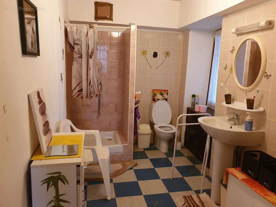 Restaurant avec deux appartements - photo 35