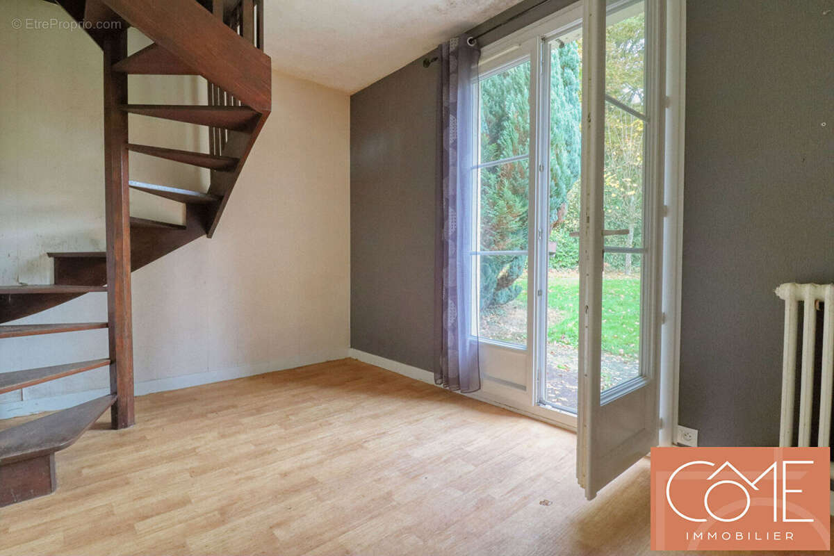 Maison à VERN-SUR-SEICHE