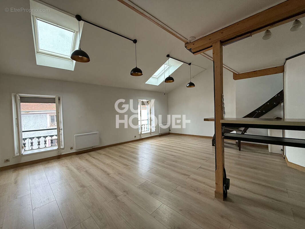 Appartement à GIVORS