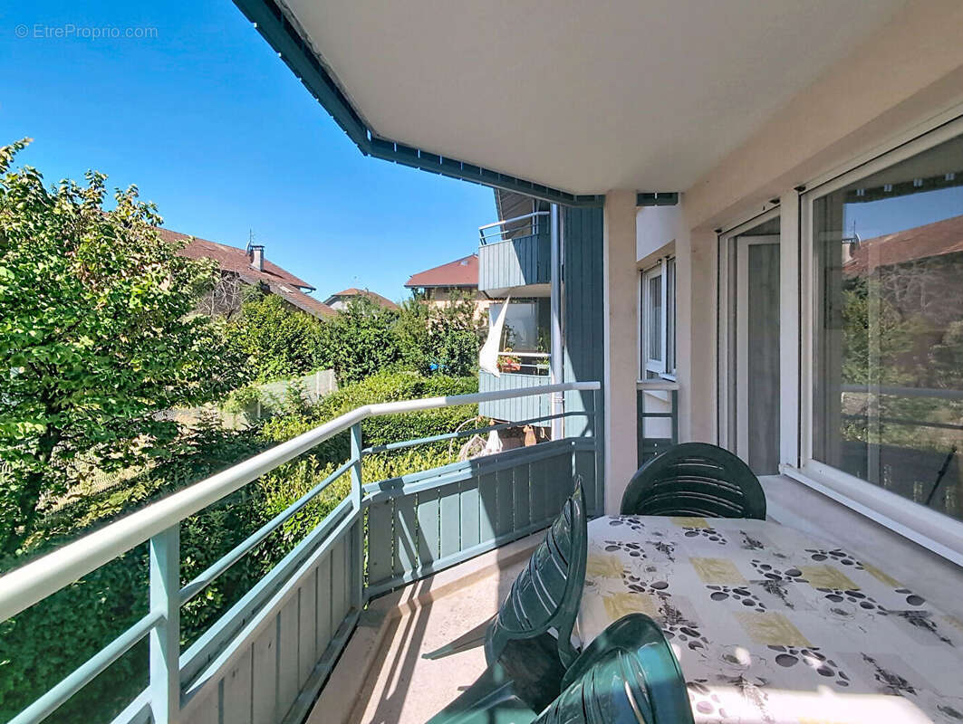 Appartement T3 - 64.37 m2 avec cave, balcon et parking - photo 7