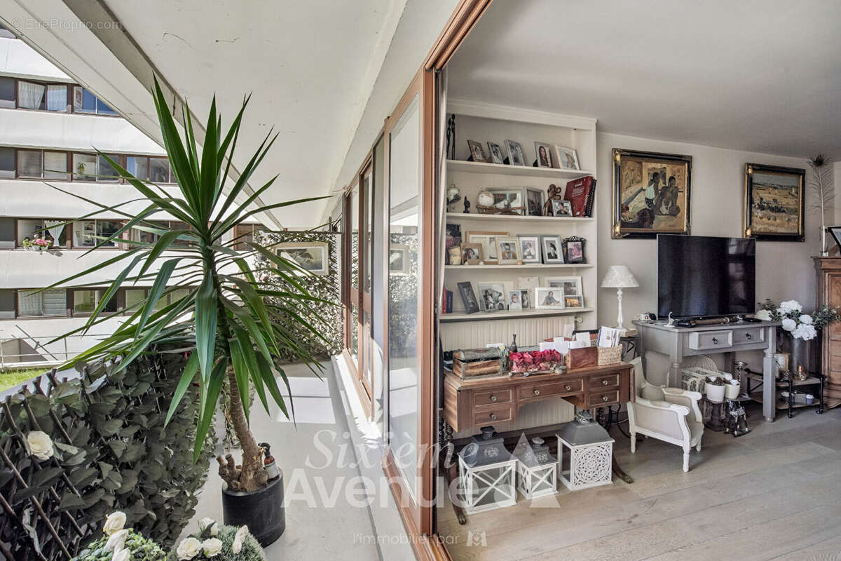 Appartement à PARIS-19E