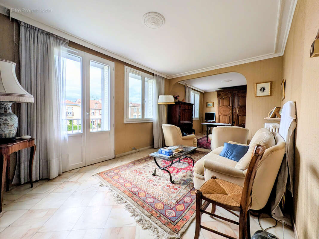Appartement à JARVILLE-LA-MALGRANGE