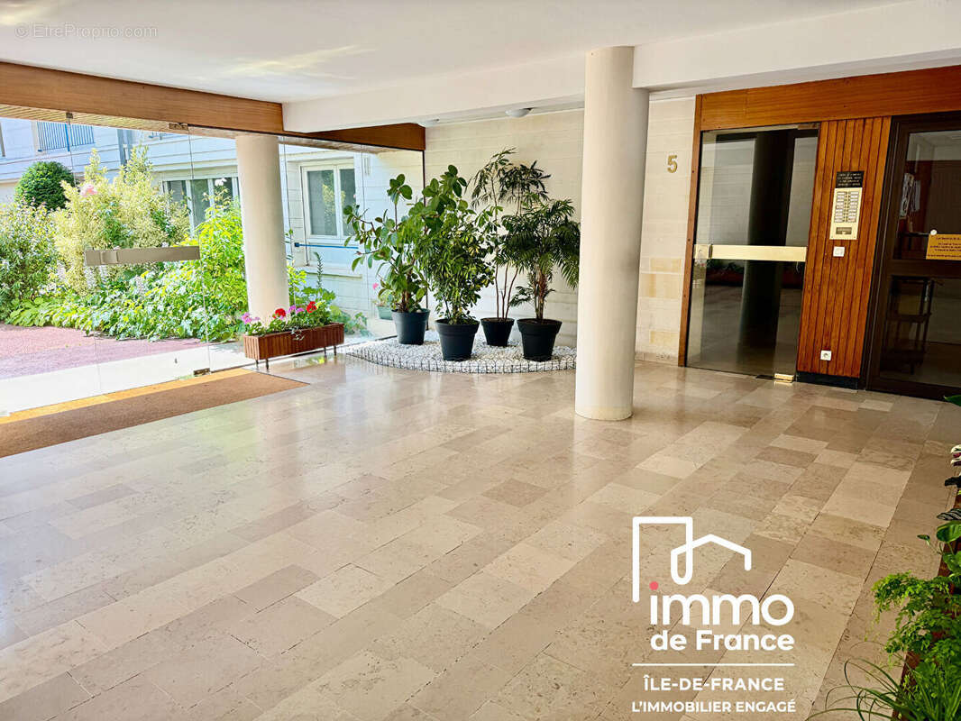 Appartement à VERSAILLES