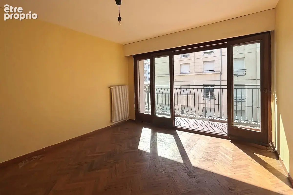 Marseille 7ème - T4 avec balcons en étage élevé avec ascenseur - photo 6