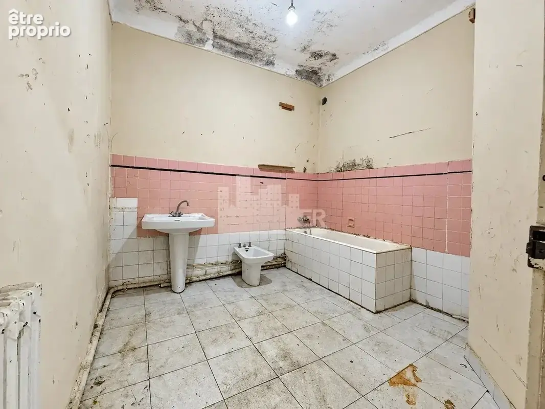 Nice centre – 2 lots – 90 m² – à rénover - photo 8
