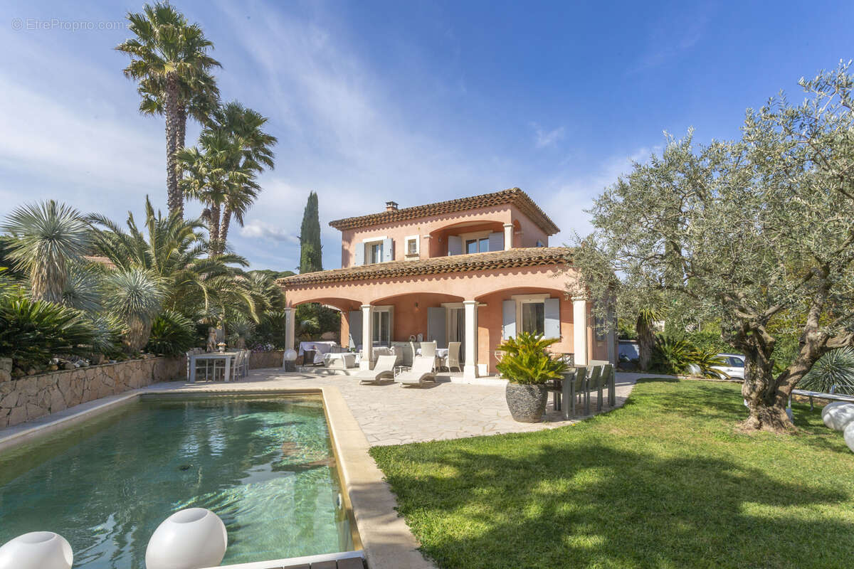  superbe villa proche de st-tropez  1 272 000 € - photo 3