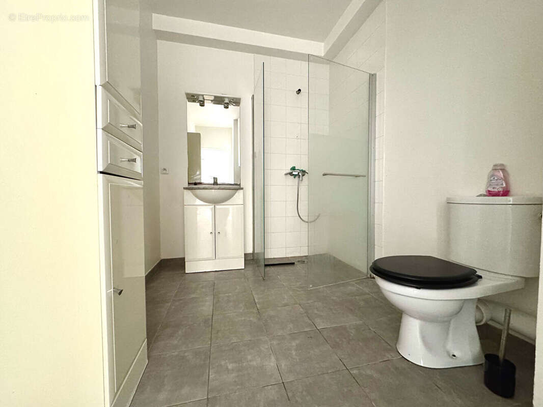Appartement à MORIGNY-CHAMPIGNY