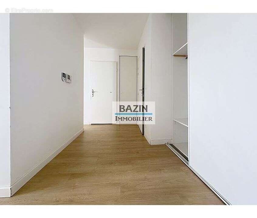 Appartement à SAINTE-GENEVIEVE-DES-BOIS