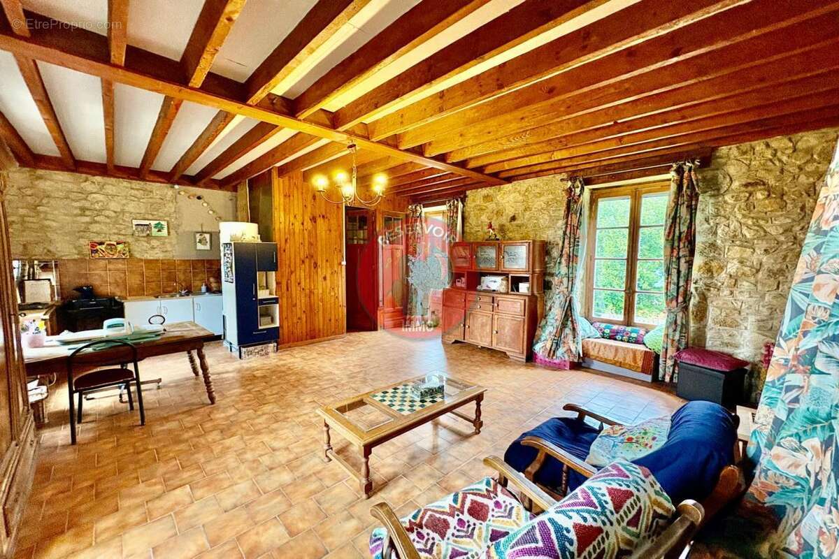 Maison à MOUX-EN-MORVAN