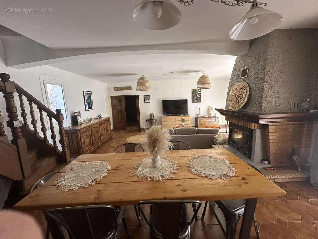 Maison à SOLLIES-PONT