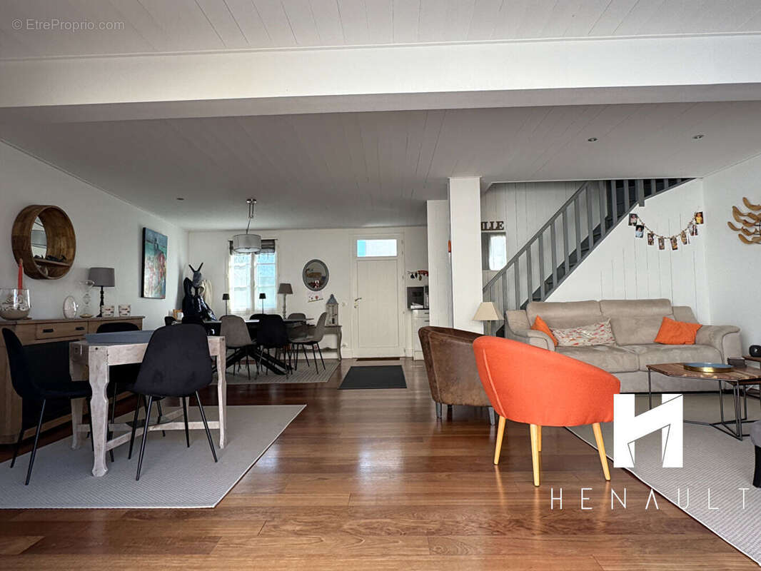 Maison à LA COUARDE-SUR-MER