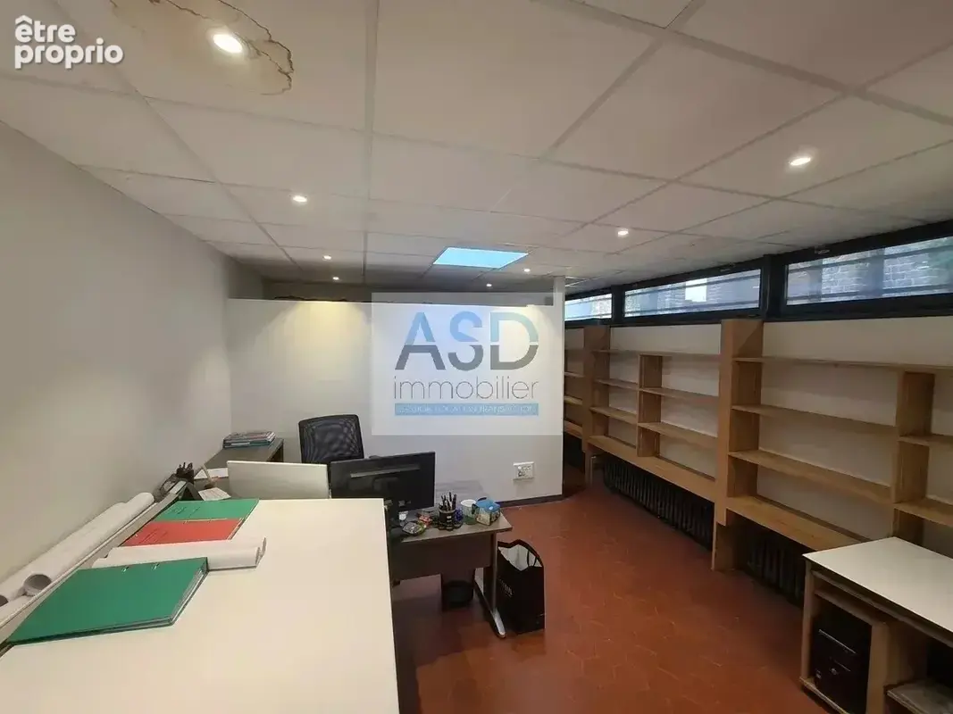 Roubaix – à proximité du parc barbieux – ensemble de bureaux de 111 m² avec jardinet - photo 6