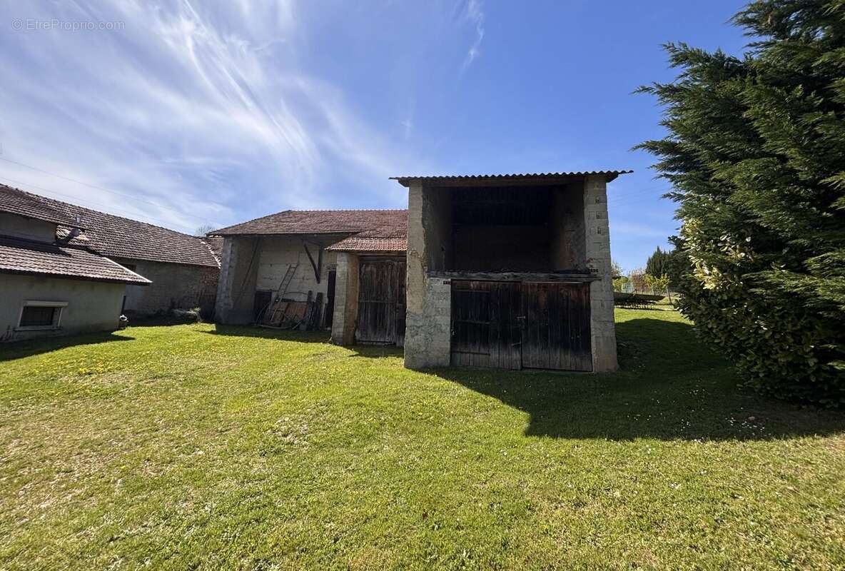 Maison à CHAMPIER