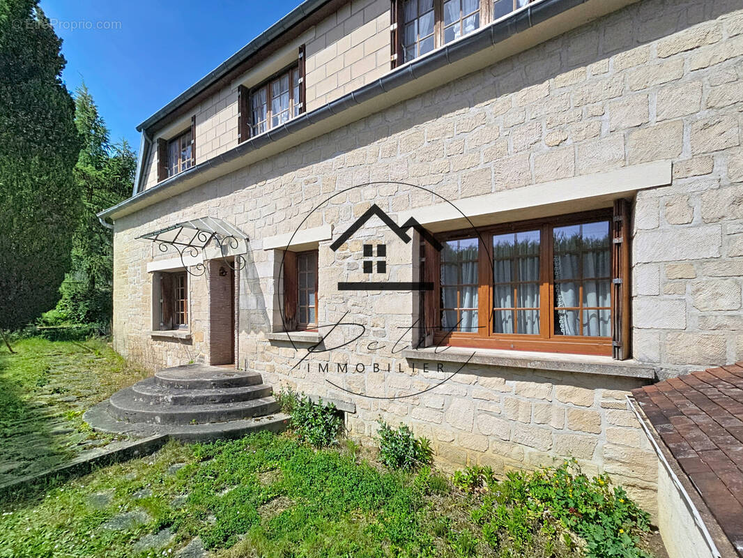 Maison à CIRES-LES-MELLO