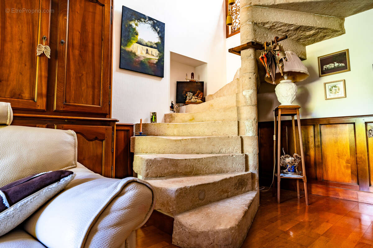 Maison à MAUZE-SUR-LE-MIGNON