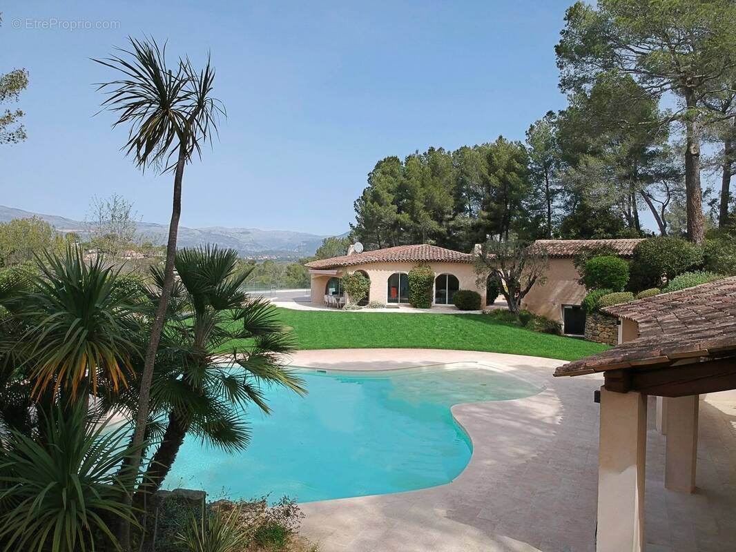 Maison à MOUANS-SARTOUX