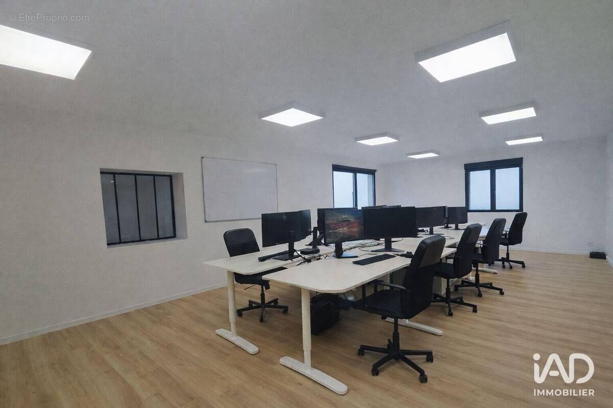 Photo 1 - Commerce à SAINT-MEMMIE