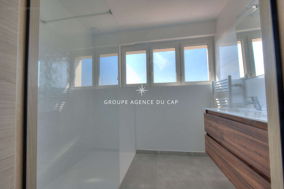 Appartement à SAINT-RAPHAEL