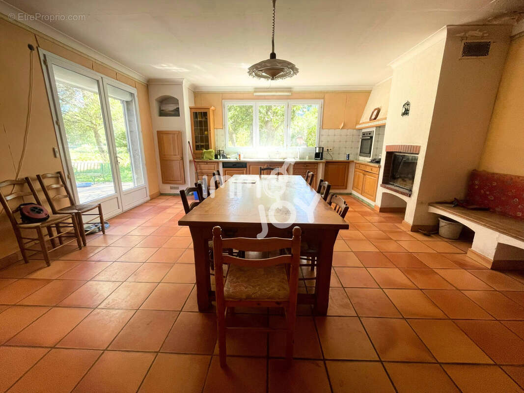 Maison à BIZE-MINERVOIS
