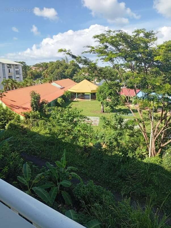 Appartement à BAIE-MAHAULT