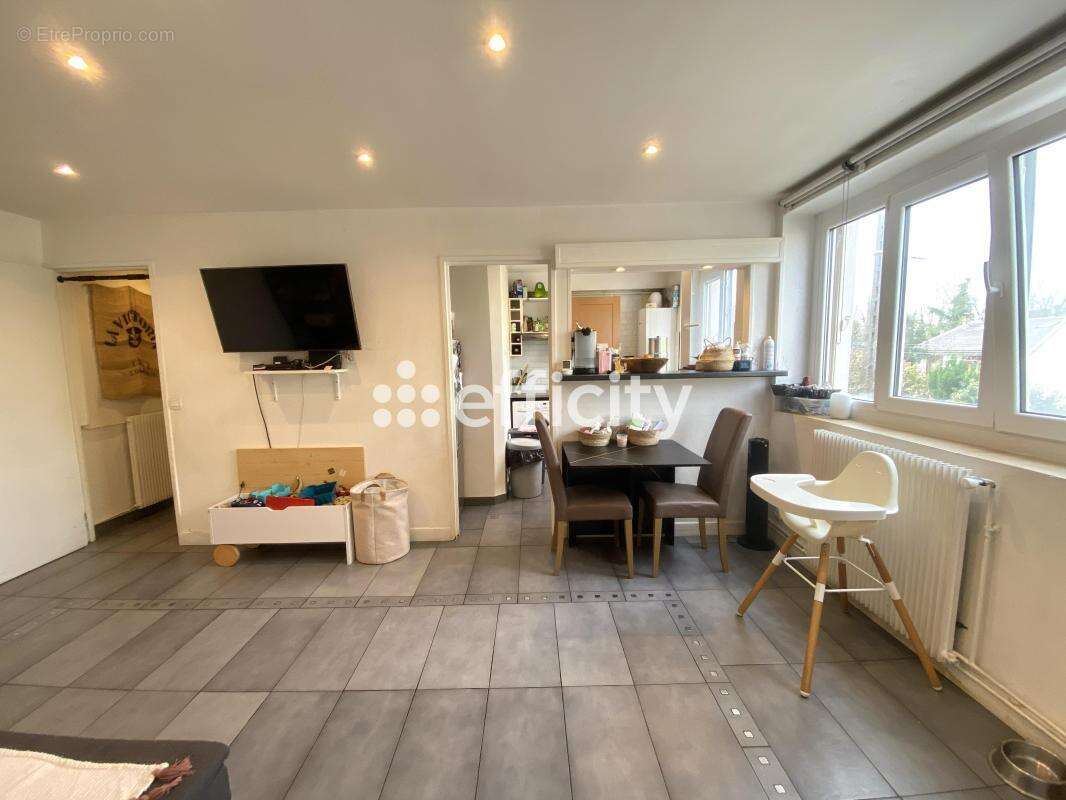 Appartement à NEUILLY-PLAISANCE