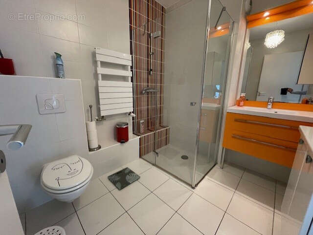 Appartement à MAUGUIO