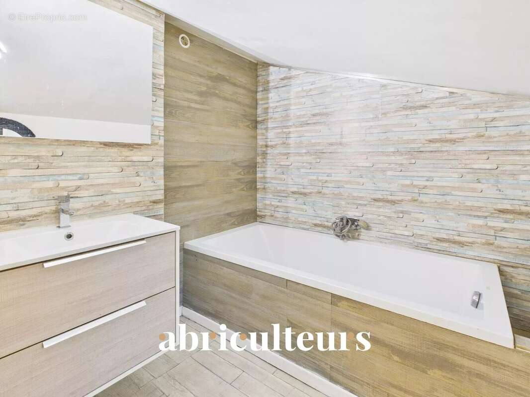 Appartement à CALLIAN