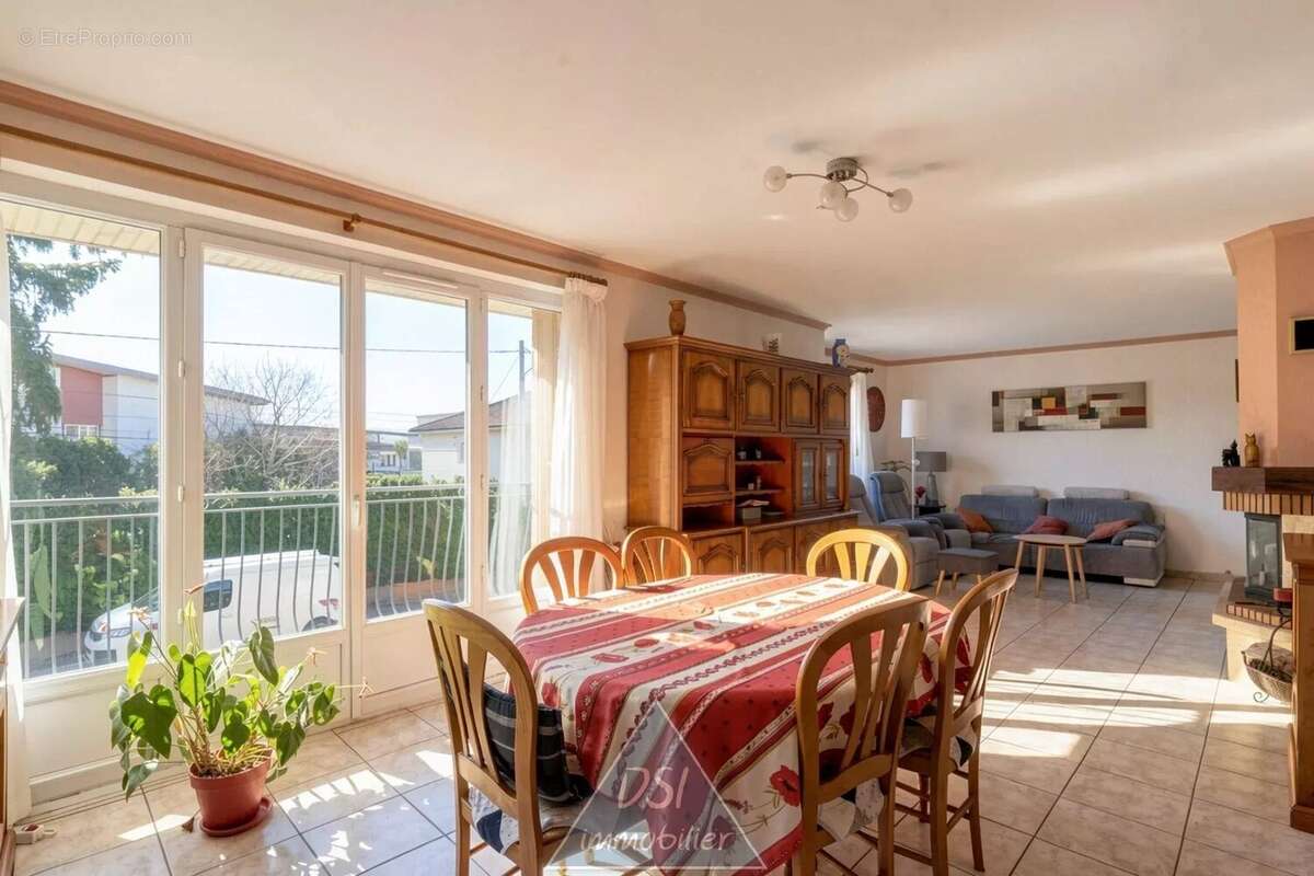 Appartement à BEYNOST