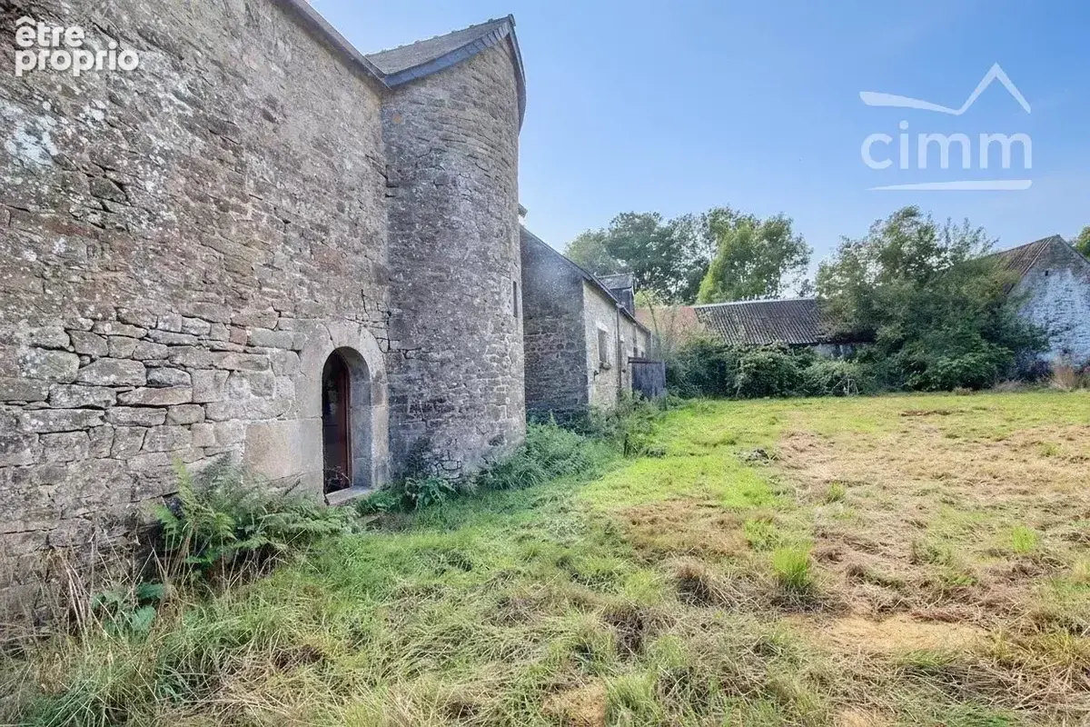 Locmalo - Belle longère bretonne avec dépendances et grand terrain arboré au calme - photo 3