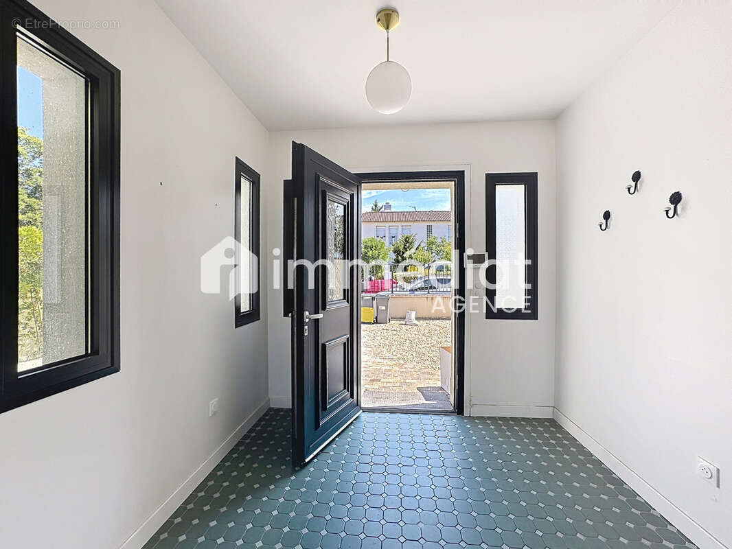Limitrophe Centre-Villle  Quartier des Coteaux - RUEIL-MALMAISON - photo 3