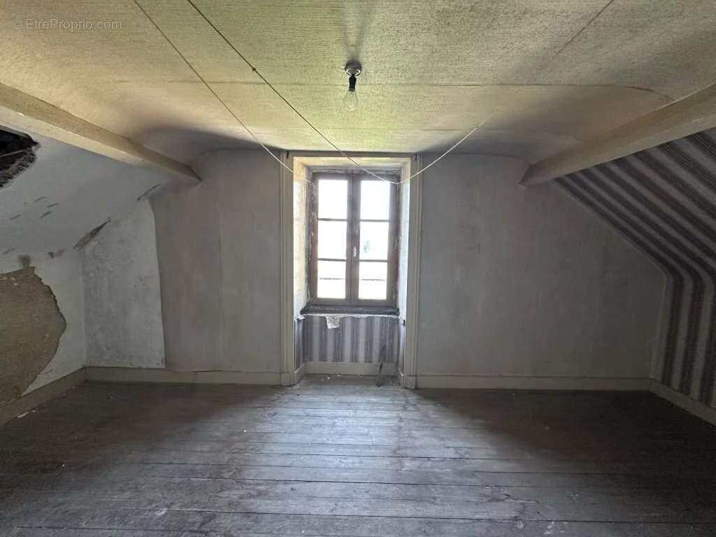 Dinan Centre Historique  Appartement bourgeois de 210 m² -L'esprit d'une maison de ville -Bien d'exception - photo 16