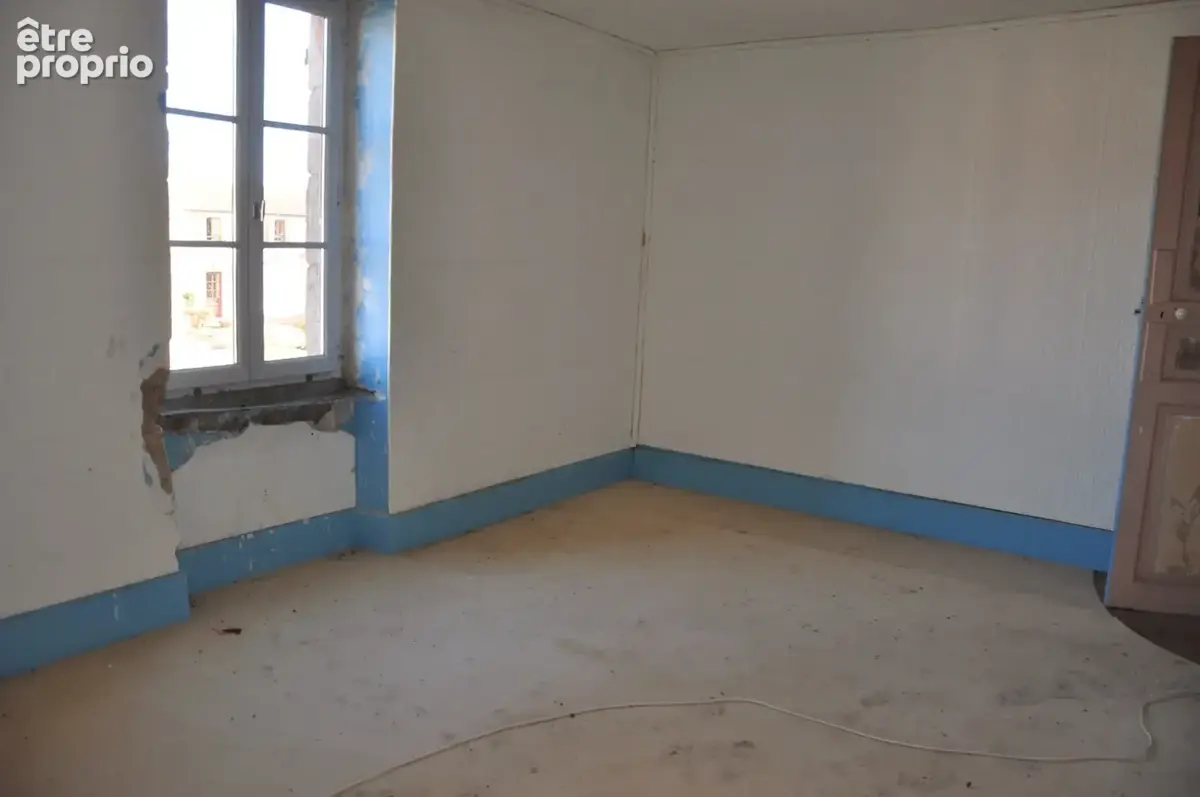 Belle maison en pierre, avec 4 chambres, grange, prévoir des travaux de rénovation - photo 12