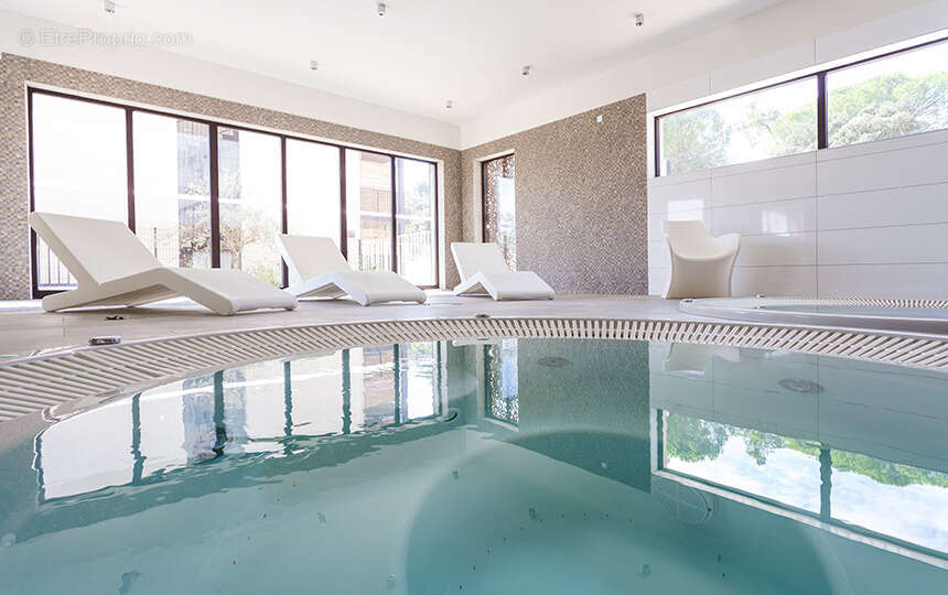 Appartement à REMOULINS