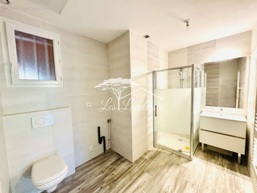 Appartement à LA LONDE-LES-MAURES