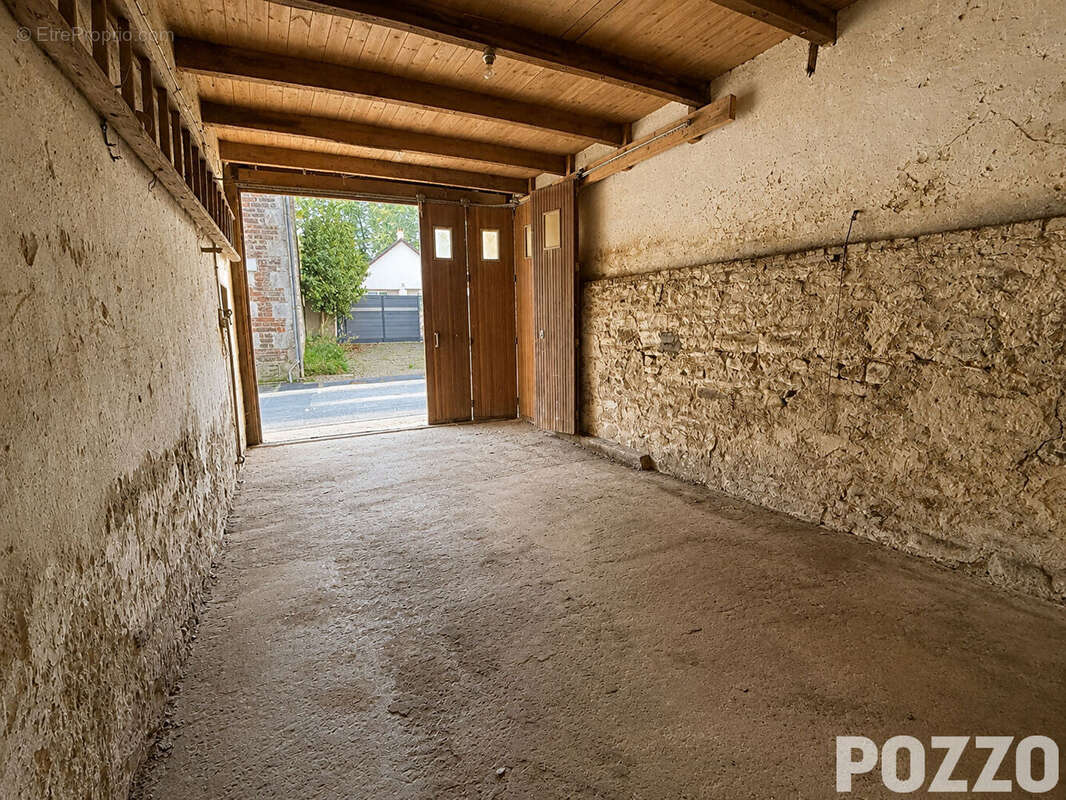 Maison  pierres à Cérences 3  de  86 m2 avec Hangar de 66m² - photo 10
