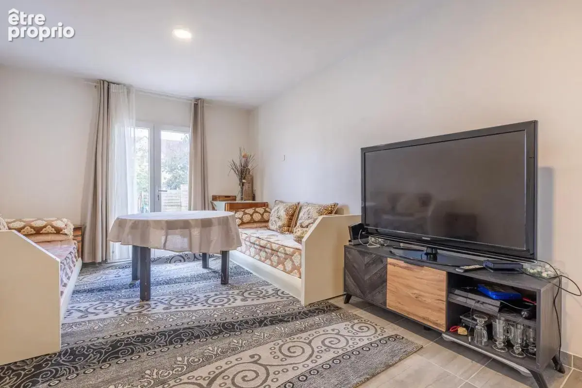 Maison de 6 pièces de 130 m² à Corbeil-Essonnes - photo 3