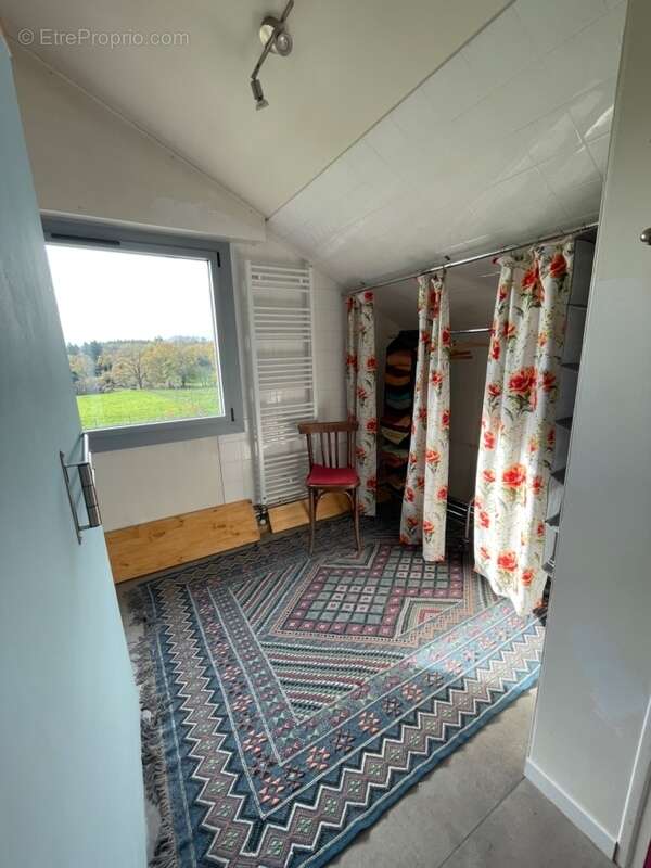 Maison à SAINT-JUNIEN