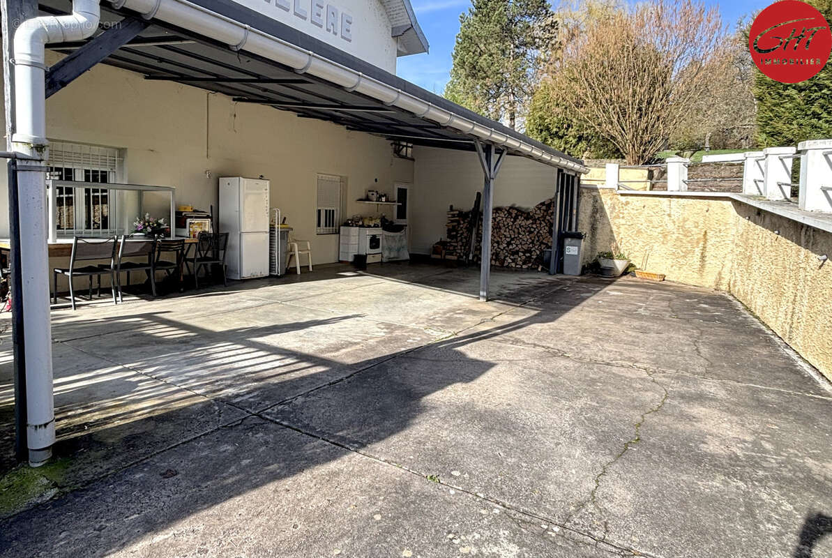 Appartement à HYEVRE-PAROISSE