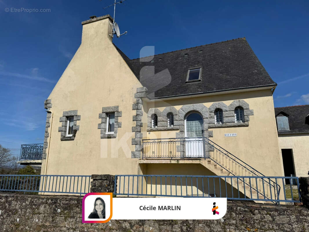 Maison à LAZ