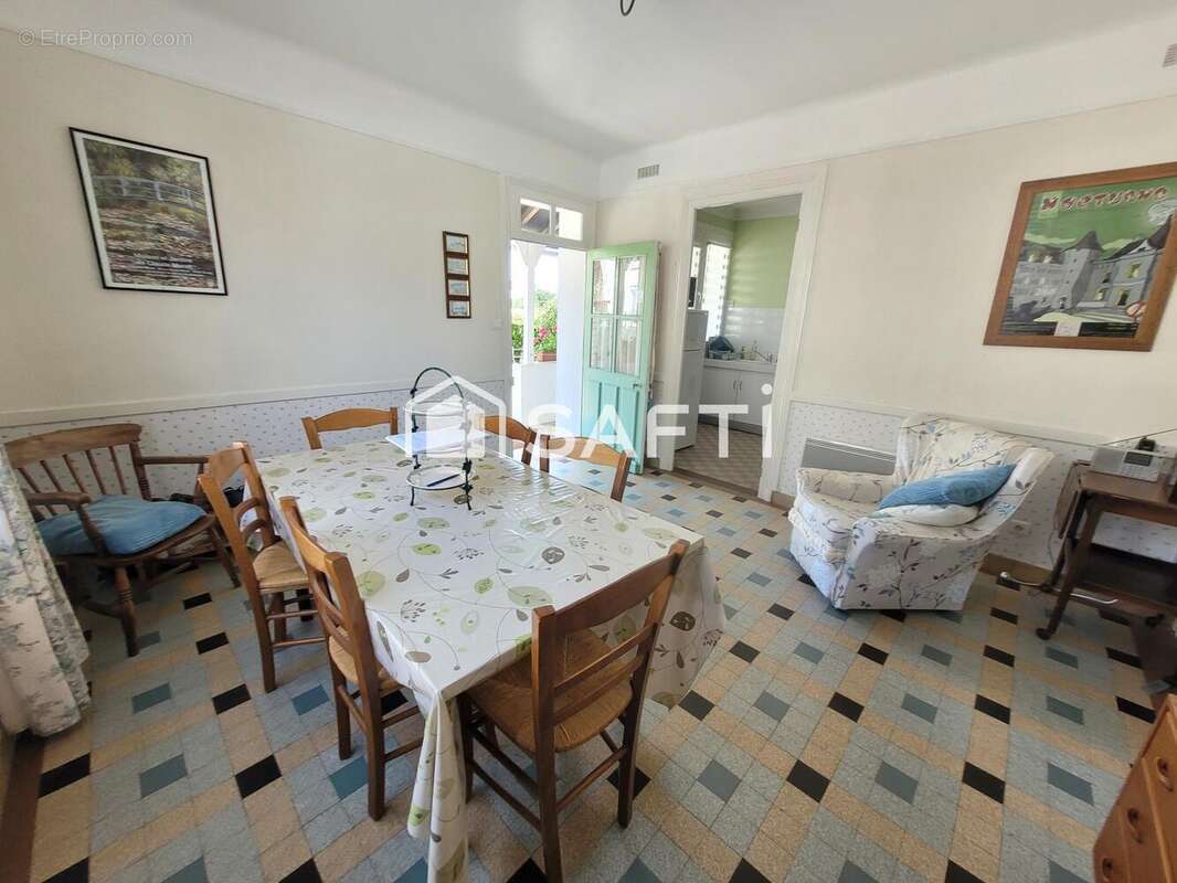 Maison 150 m² à Barrou  - photo 6